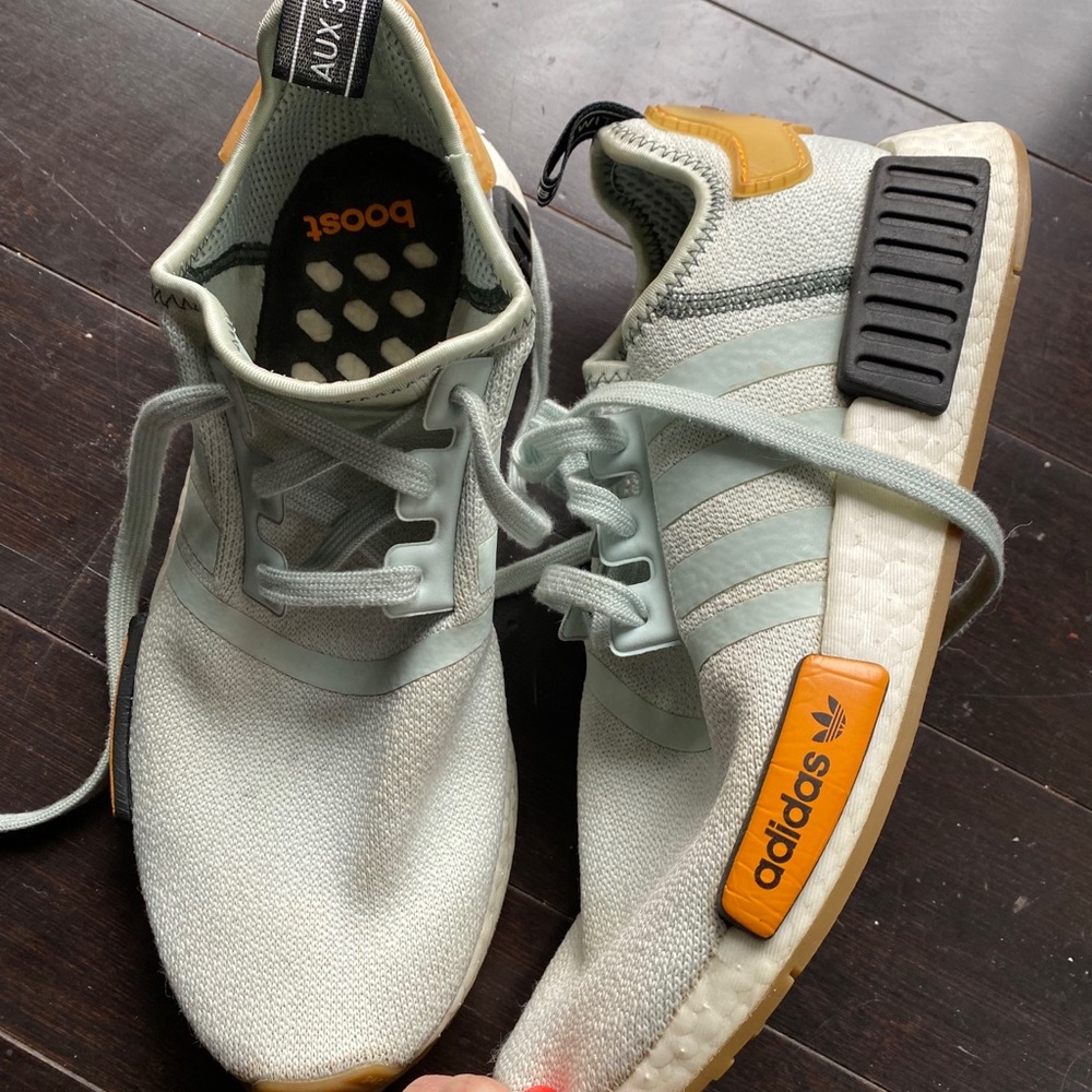 Adidas Originals Women's Nmd_R1 Shoes Green Trainers Sneakers Knit  Size 9